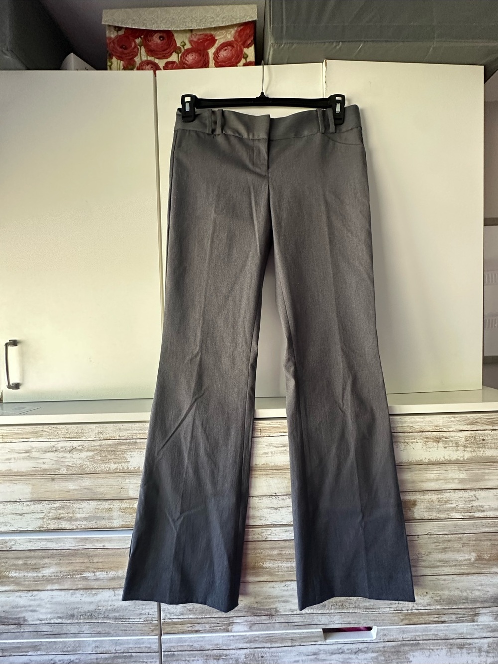 👖 The Limited Exact Stretch Gray Flare Dress Pants Women’s Size 6